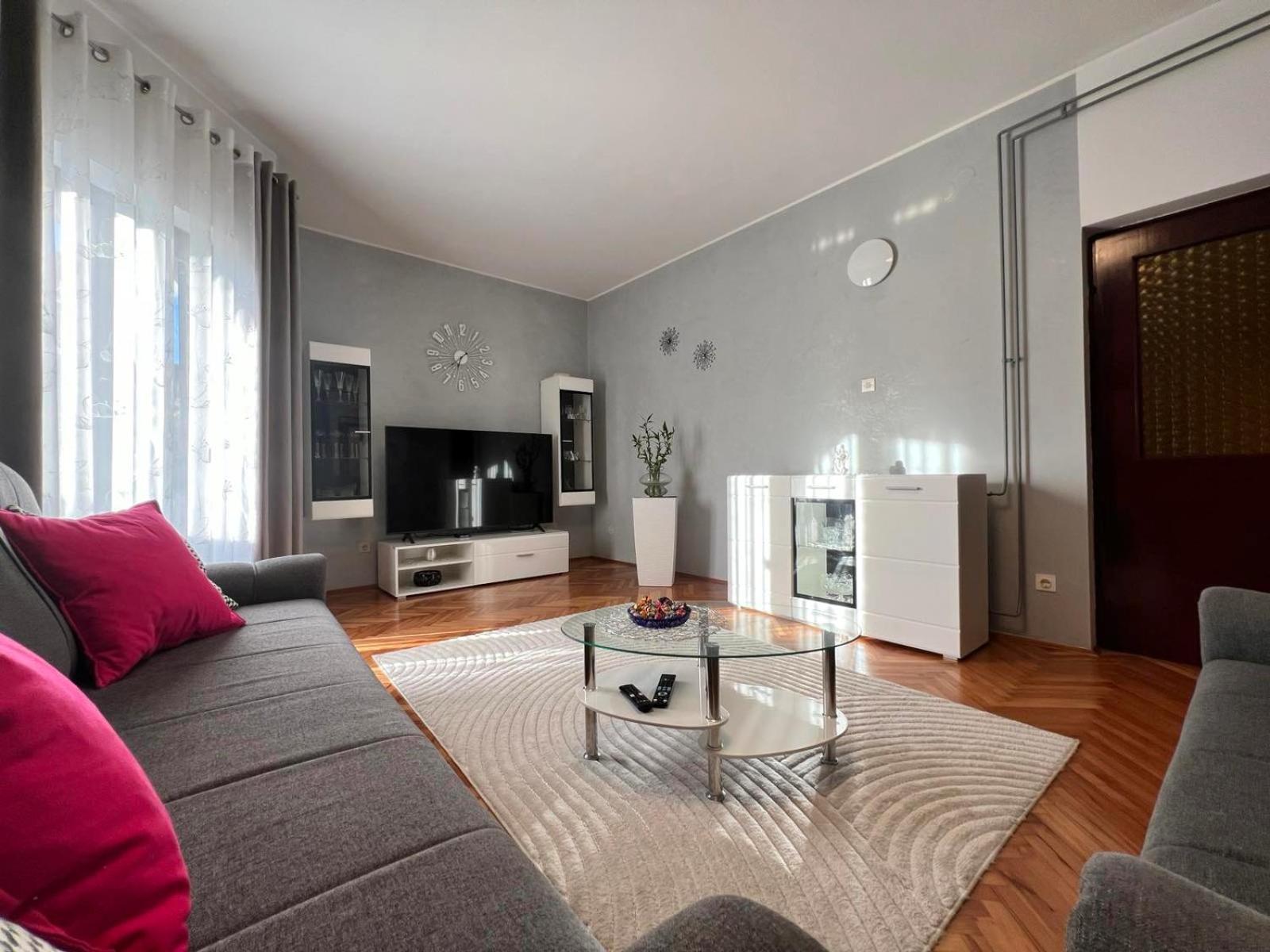 Apartment Tigo - 2 Bedrooms, 2 Bathrooms, Terrace And Big Garden Fažana Екстериор снимка