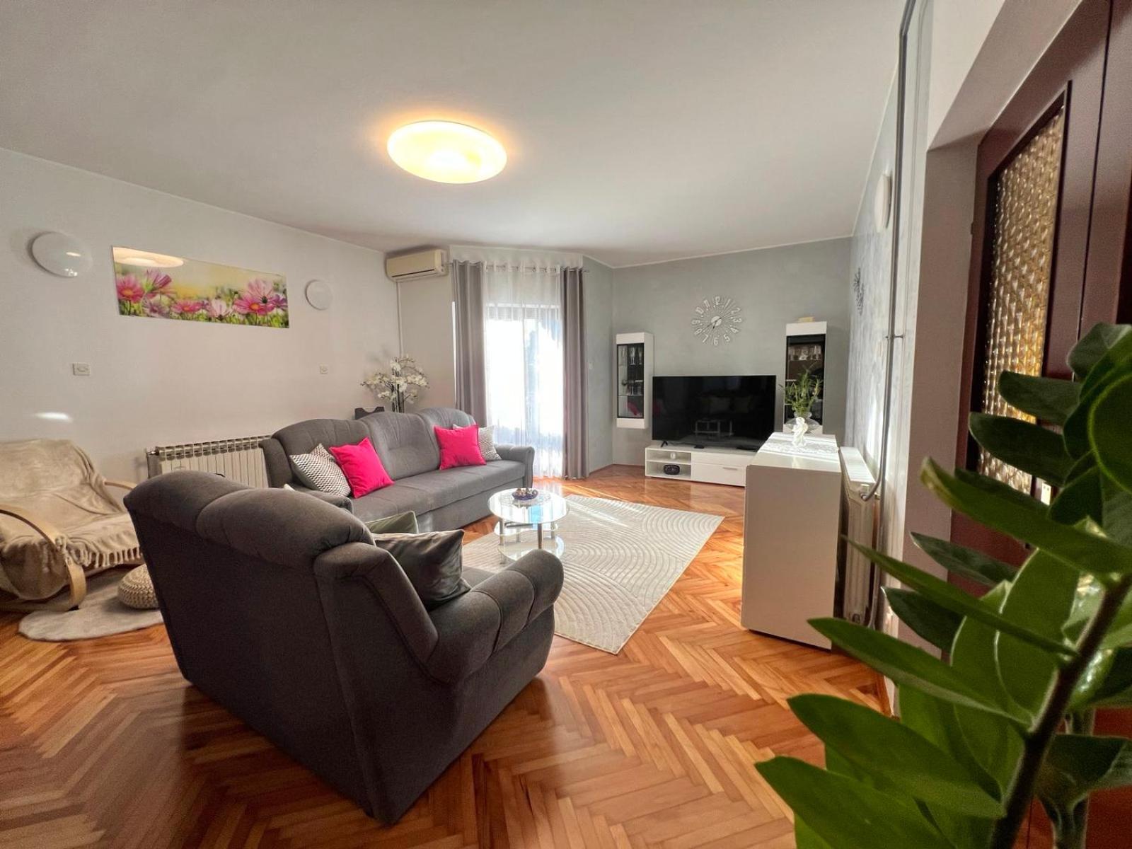 Apartment Tigo - 2 Bedrooms, 2 Bathrooms, Terrace And Big Garden Fažana Екстериор снимка