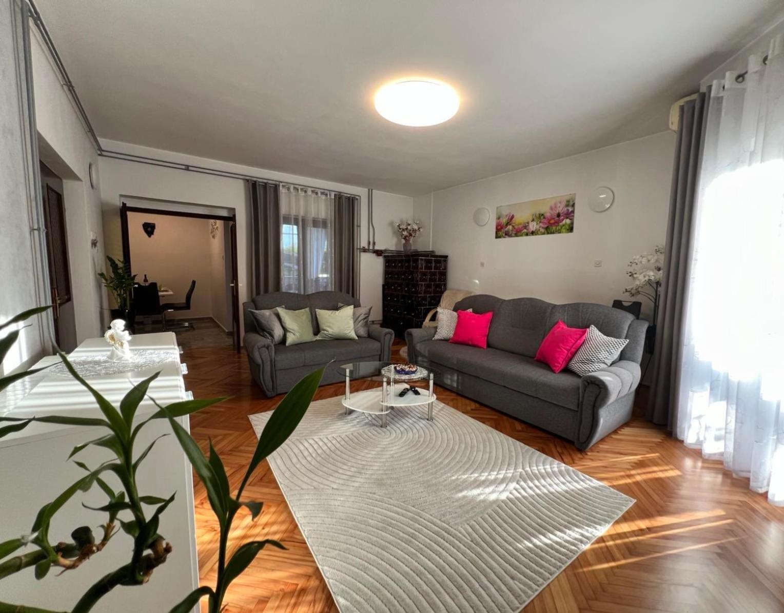 Apartment Tigo - 2 Bedrooms, 2 Bathrooms, Terrace And Big Garden Fažana Екстериор снимка